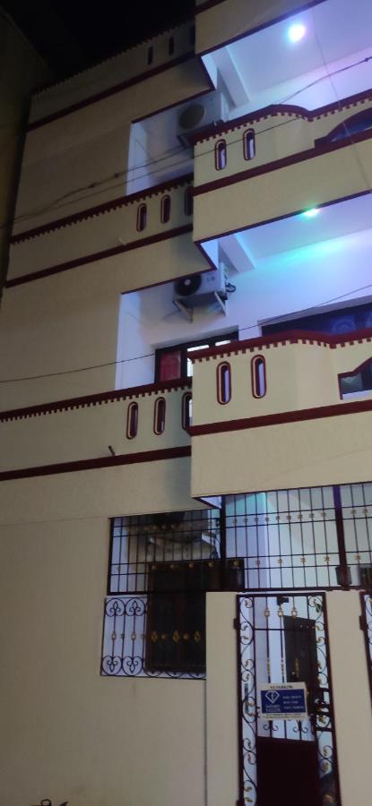 Villa Souhayl Homestay ポンディシェリ エクステリア 写真